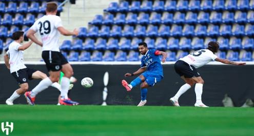 الفوز الخامس هذا الصيف.. الهلال السعودي يهزم أودينيزي وديا (فيديو)